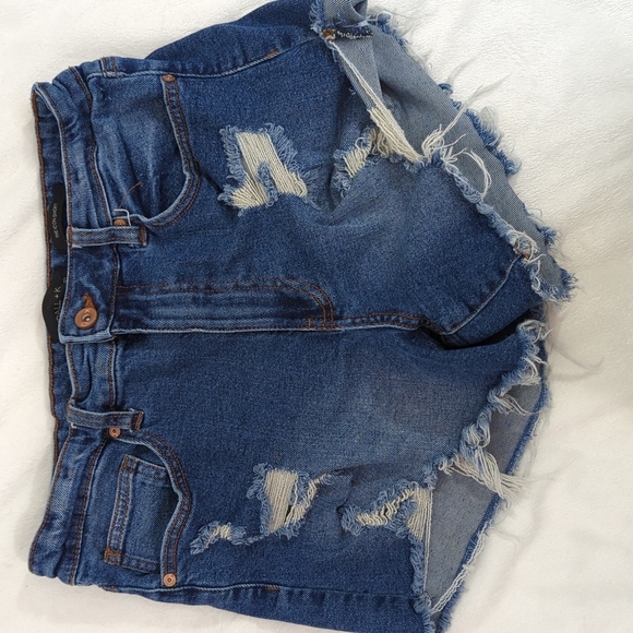 KENDALL & KYLIE High Waist Blue Jean Denim Shorts, The Icon Short, Cut Offs - Picture 1 of 9